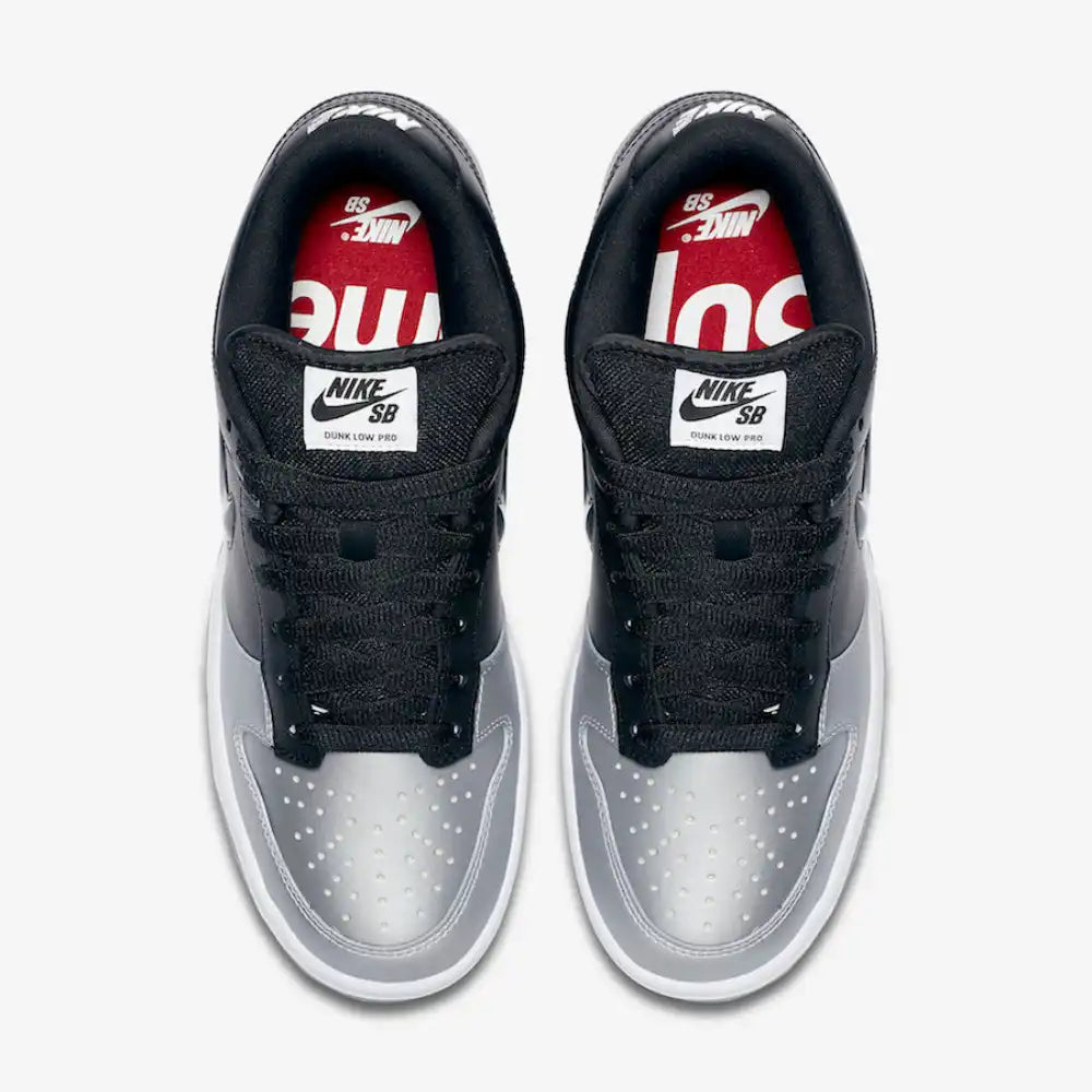 Supreme x Nike SB Dunk Low QS Metallic Silver - DRIP DOS ARTISTAS