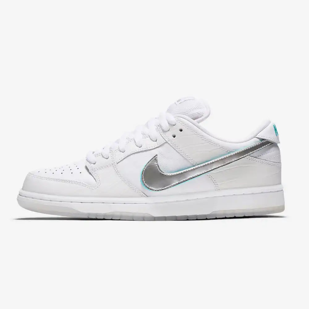 Diamond Supply Co. x Nike Dunk Low Pro SB White Diamond - DRIP DOS ARTISTAS