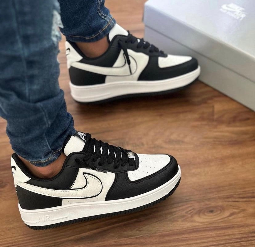 PECHINCHAS DRIP - AIR FORCE 1 BALCK WHITE