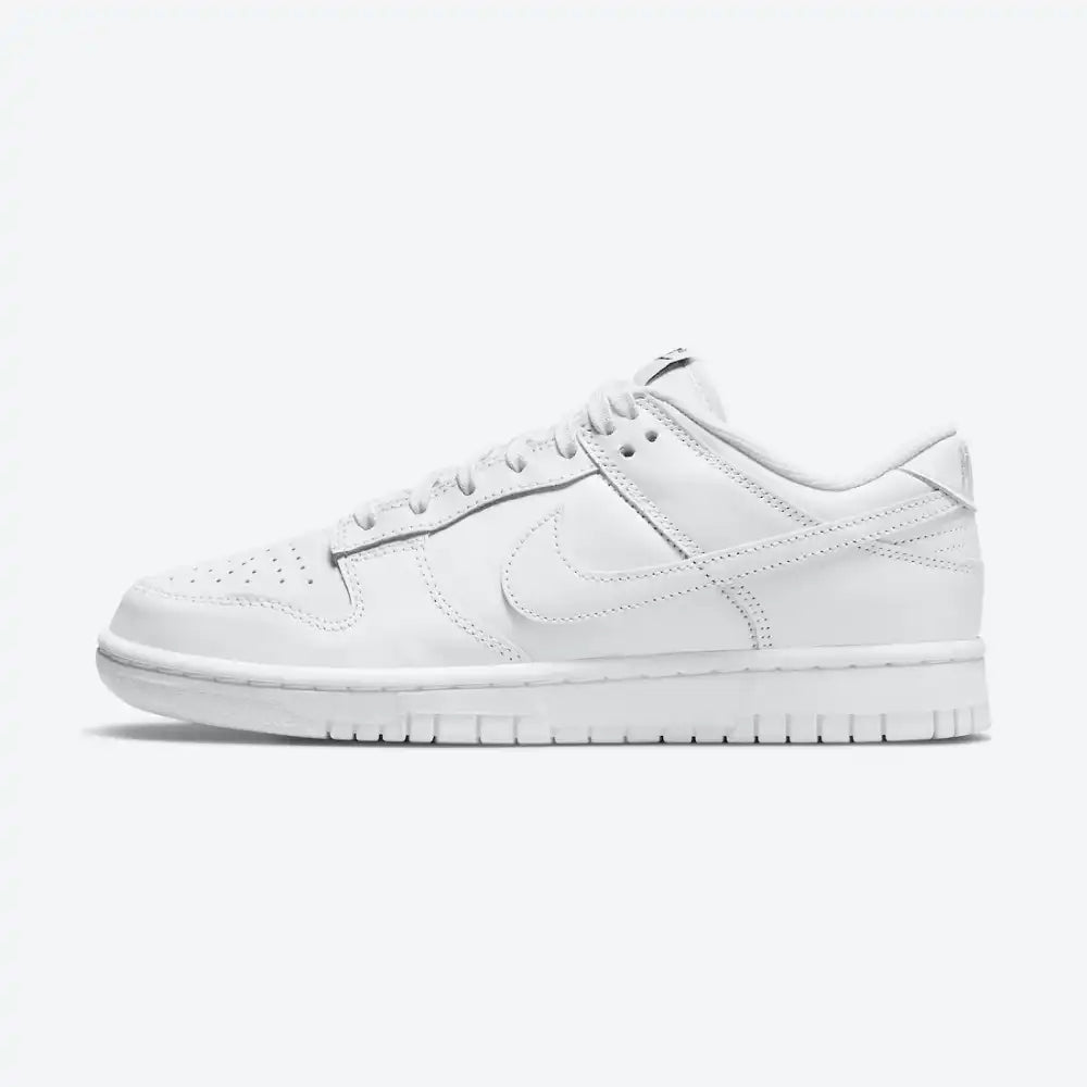 Nike Dunk Low Triple White - DRIP DOS ARTISTAS