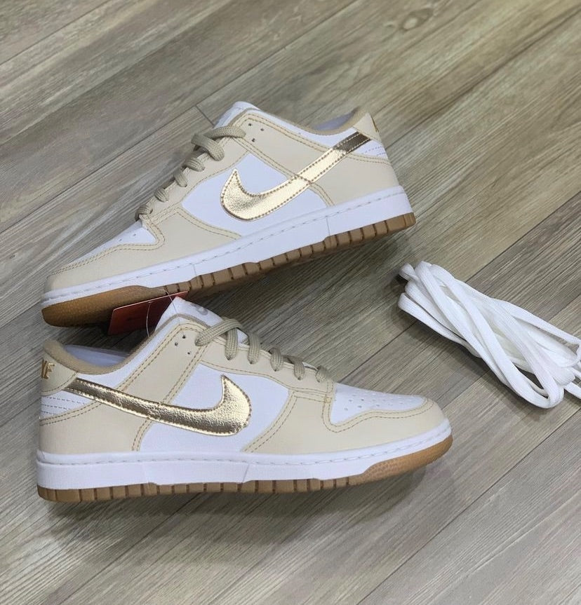DUNK LOW BRANCO GOLD