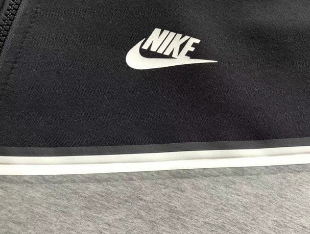 Jaqueta Nike Tech Fleece Preta e Cinza
