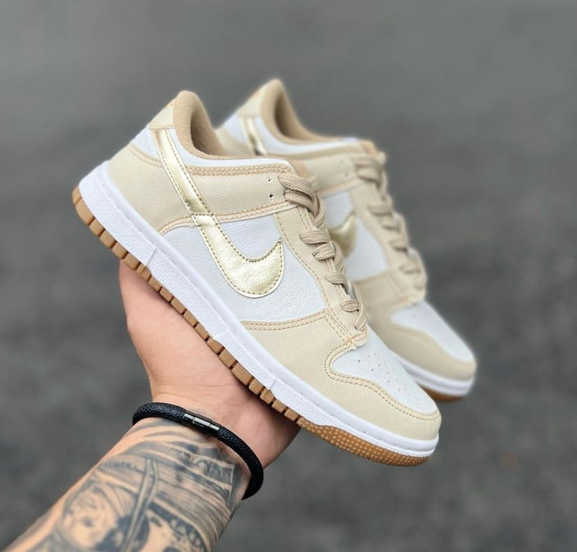 DUNK LOW BRANCO GOLD
