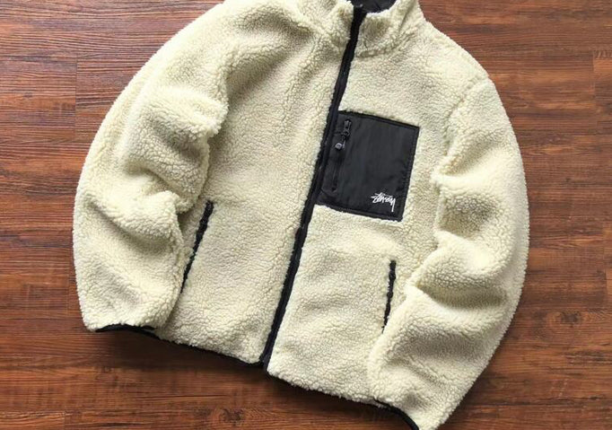 Jaqueta Stussy 8 Ball Sherpa Dupla Face