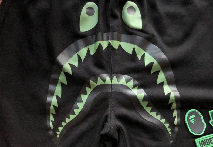 Shorts BAPE Shark x Undefeated