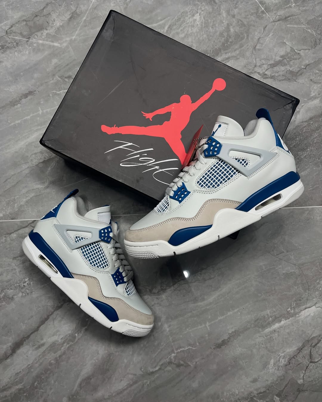 OFERTA LIMITADA - Air Jordan 4 ‘Industrial Blue’