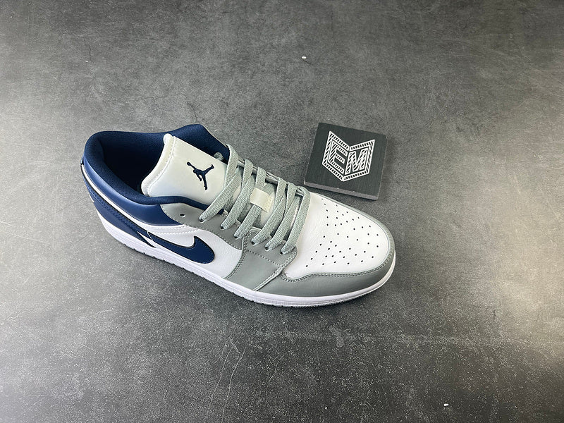 Air Jordan 1 Low Stealth French Blue (Women's) - DRIP DOS ARTISTAS