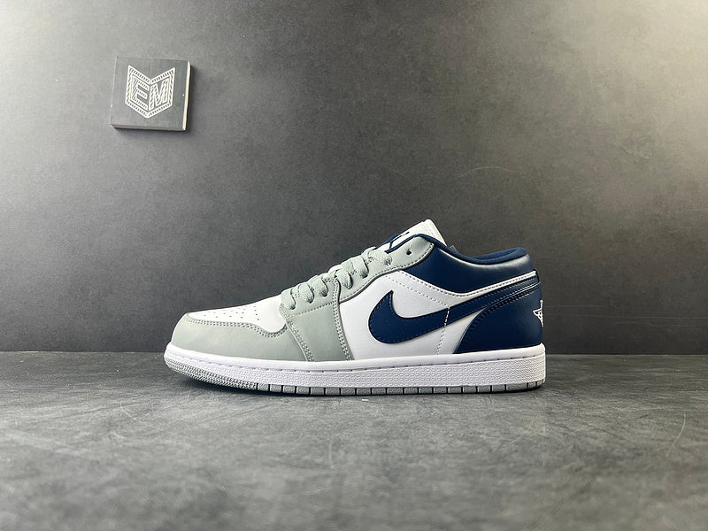 Air Jordan 1 Low Stealth French Blue (Women's) - DRIP DOS ARTISTAS