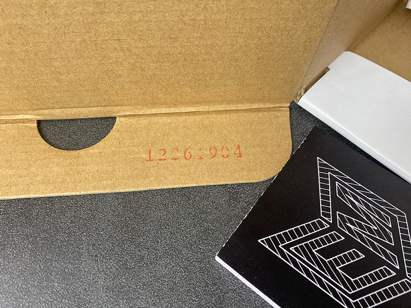 Air Jordan 1 Mid Iridescent Reflective White - DRIP DOS ARTISTAS