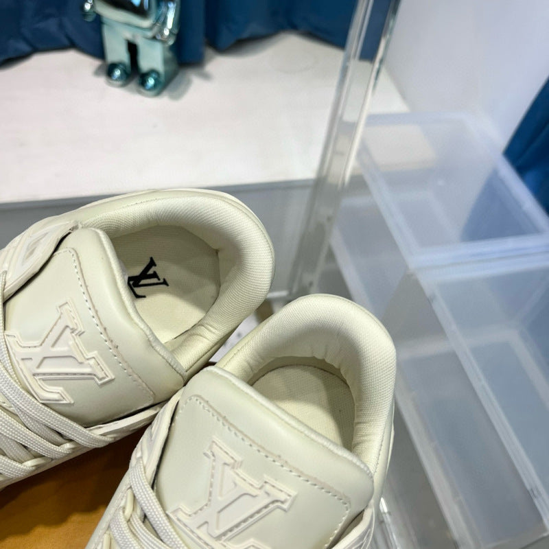 LV - Trainer White
