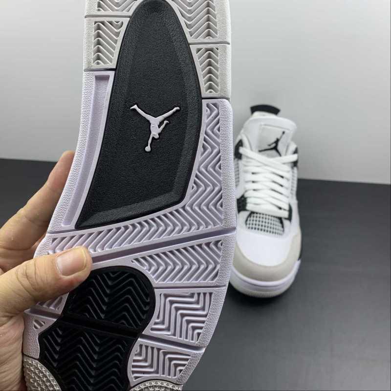 Air Jordan 4 Millitary Black