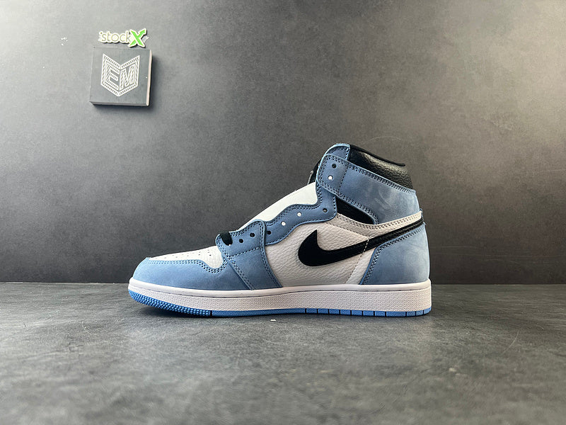 Air Jordan 1 Retro High White University Blue Black - DRIP DOS ARTISTAS