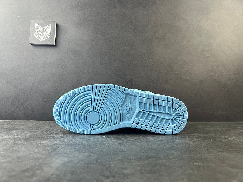 Air Jordan 1 Retro High UNC Patent (Women's) - DRIP DOS ARTISTAS