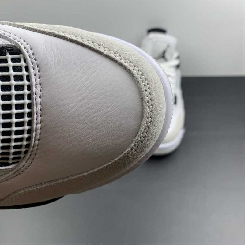 Air Jordan 4 Millitary Black