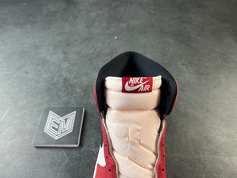 Air Jordan 1 Retro High OG Chicago Lost And Found - DRIP DOS ARTISTAS