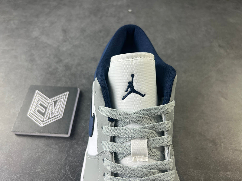 Air Jordan 1 Low Stealth French Blue (Women's) - DRIP DOS ARTISTAS