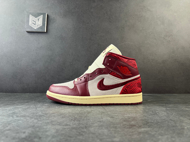 Air Jordan 1 Mid SE Tiki Leaf Team Red (Women's) - DRIP DOS ARTISTAS
