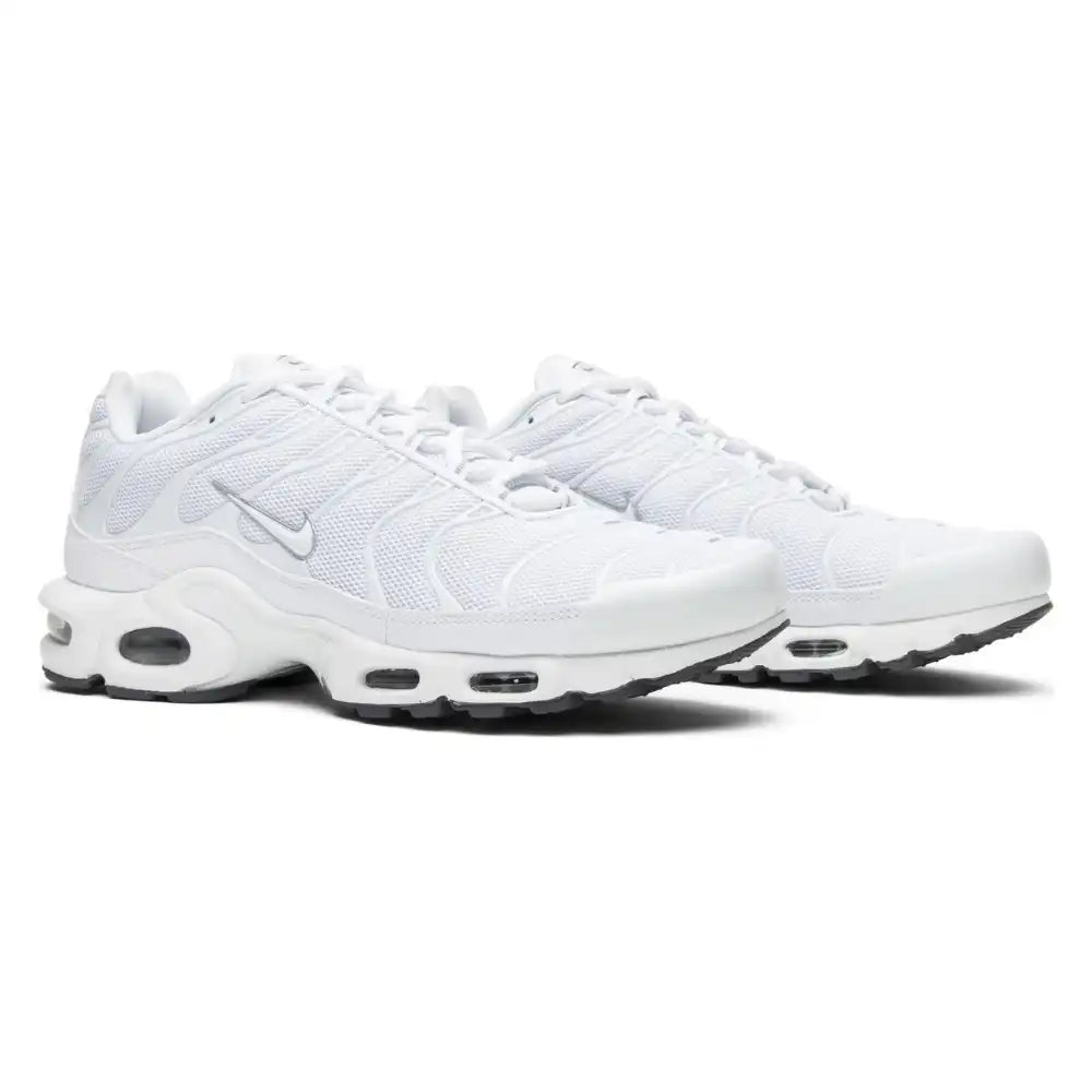 Nike Air Max Plus White - DRIP DOS ARTISTAS