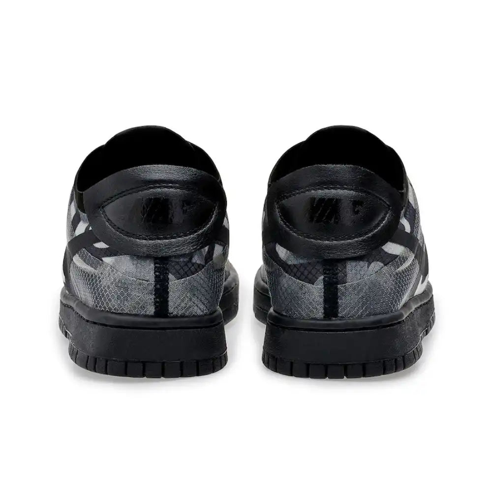 Comme des Garçons x Nike Dunk Low Monogram Print - DRIP DOS ARTISTAS