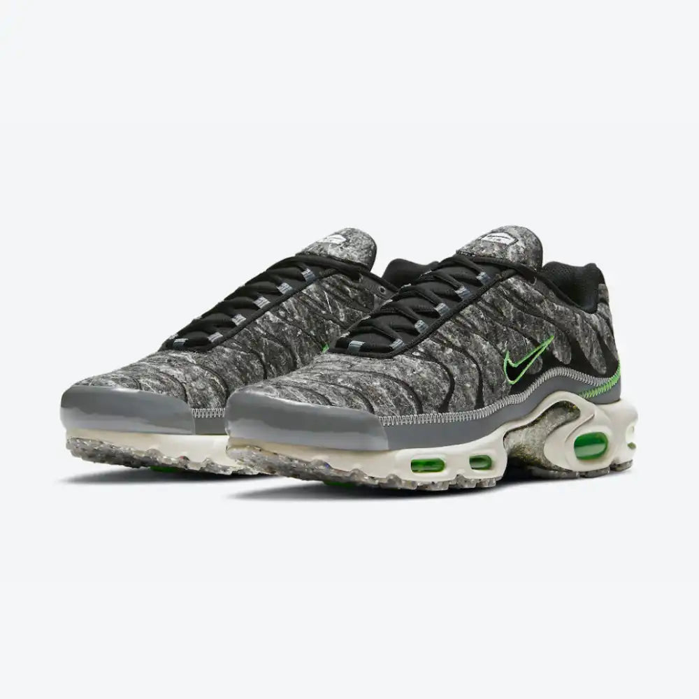 Nike Air Max Plus Essential Crater Green - DRIP DOS ARTISTAS