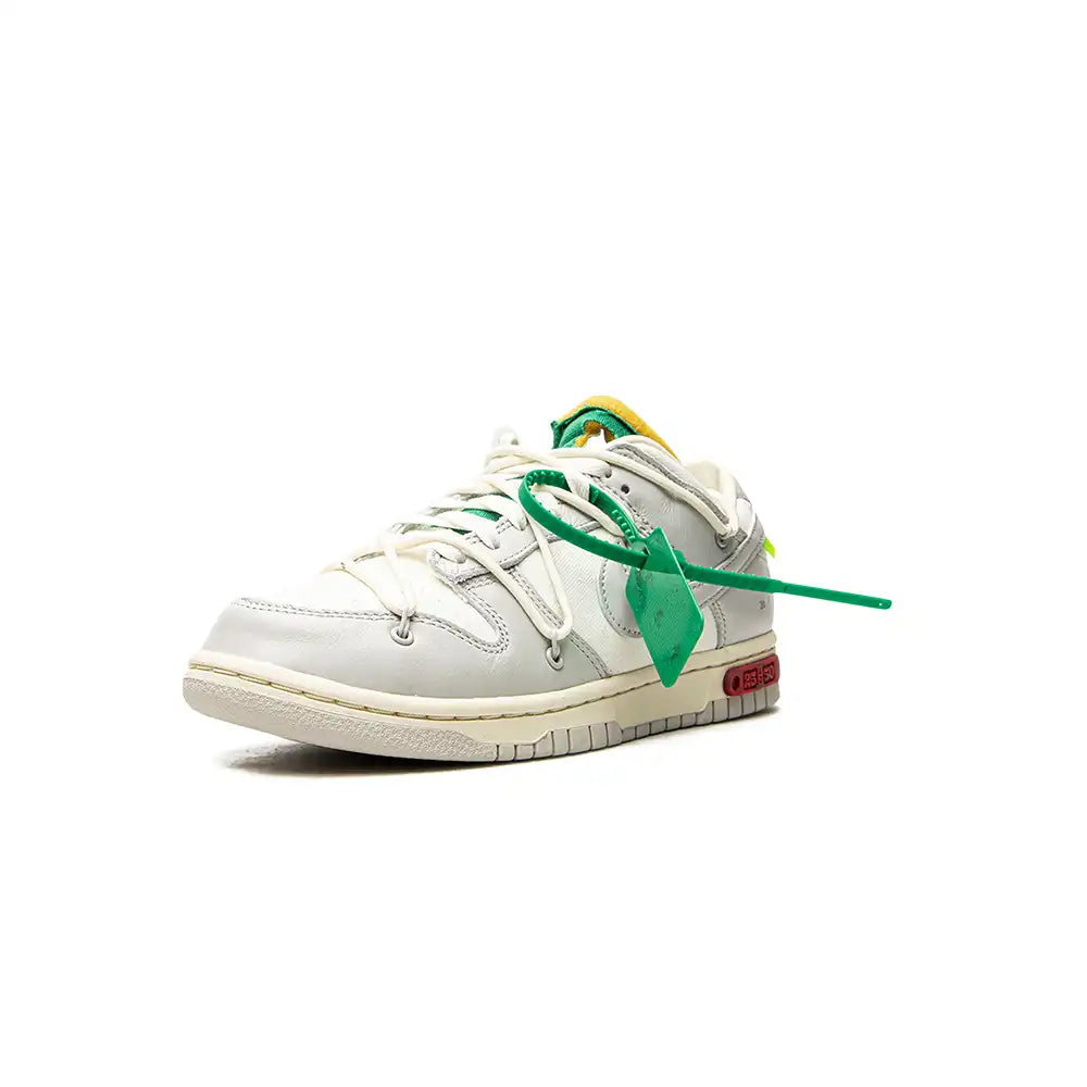 Off-White x Nike Dunk Low Lot 25 of 50 - DRIP DOS ARTISTAS