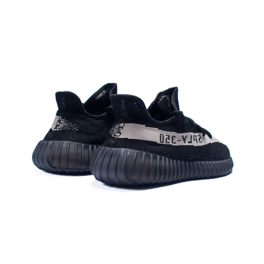 Yeezy Boost 350 V2 Oreo - DRIP DOS ARTISTAS 
