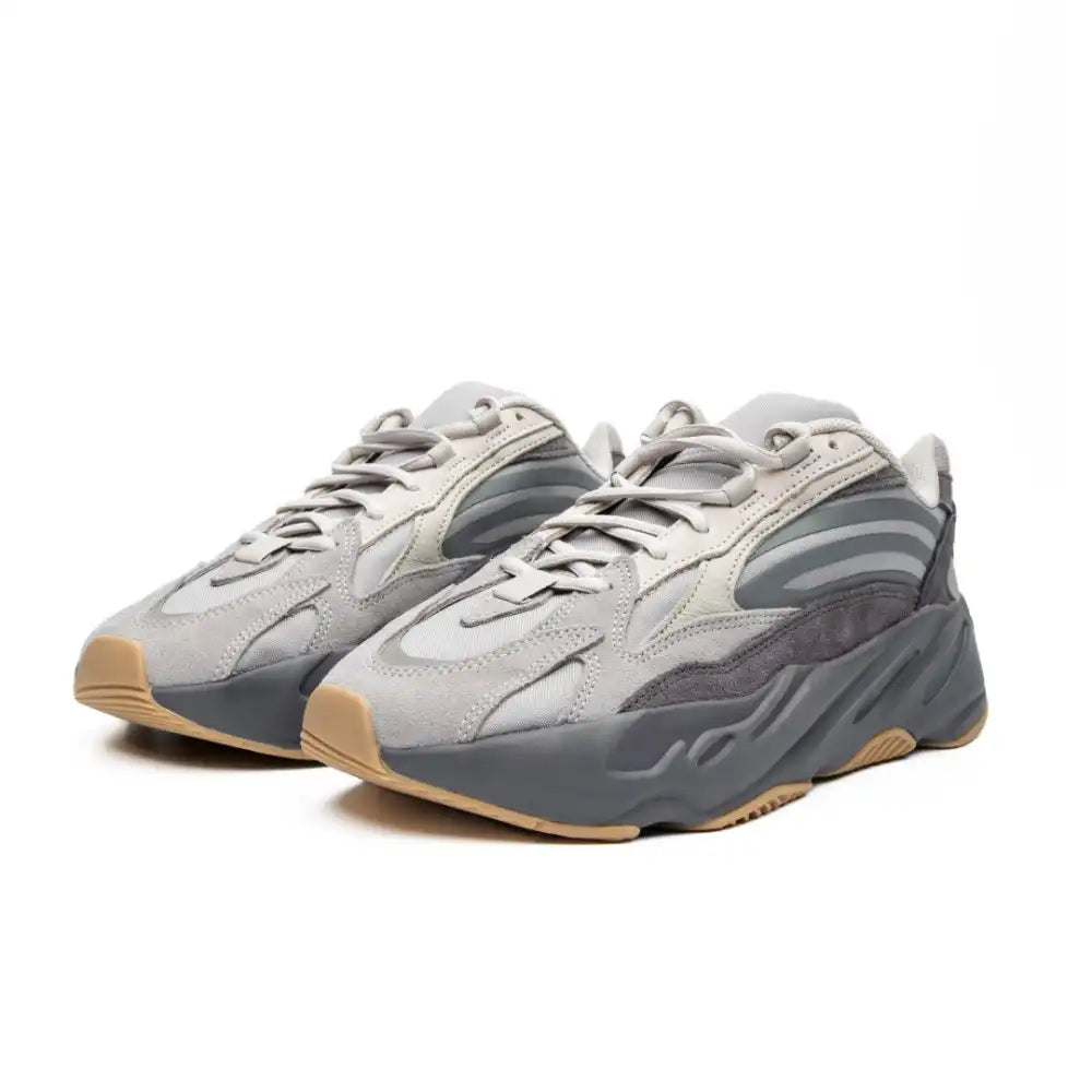 Yeezy 700 V2 Tephra - DRIP DOS ARTISTAS 
