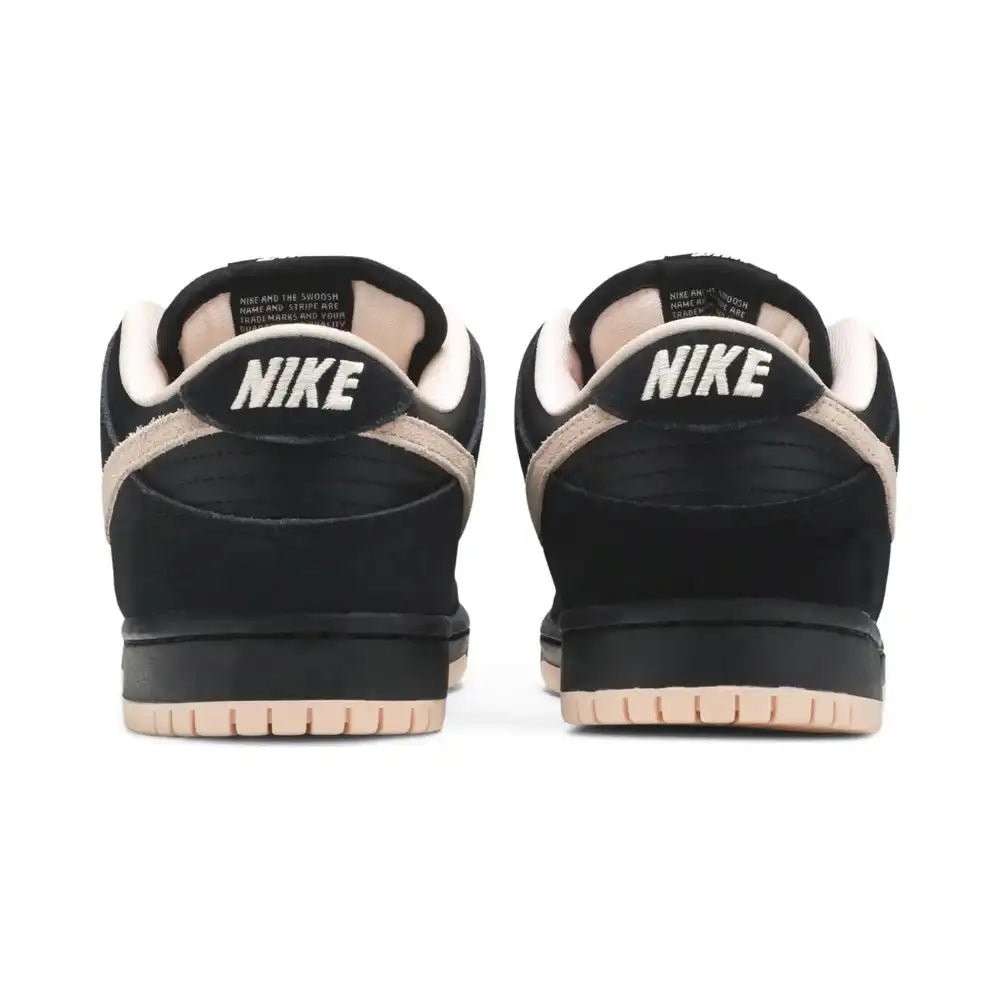 Nike SB Dunk Low Black Coral - DRIP DOS ARTISTAS 