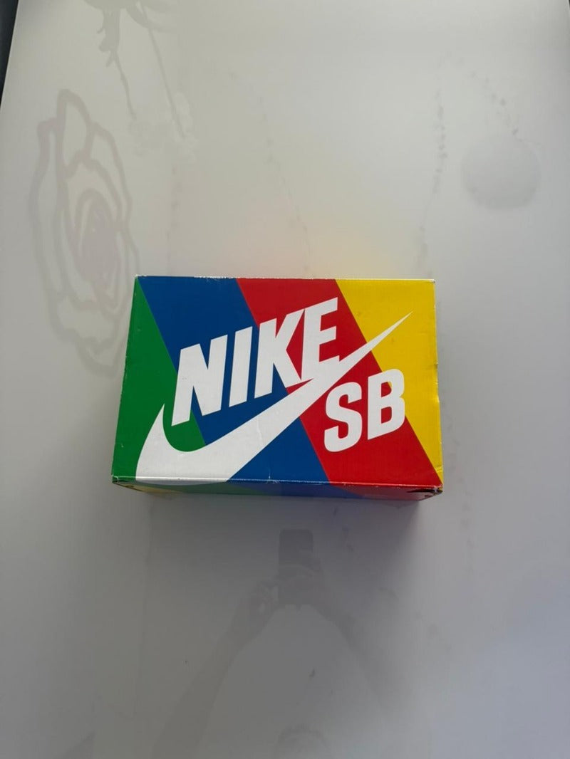 BRINDE - travis scott dunk