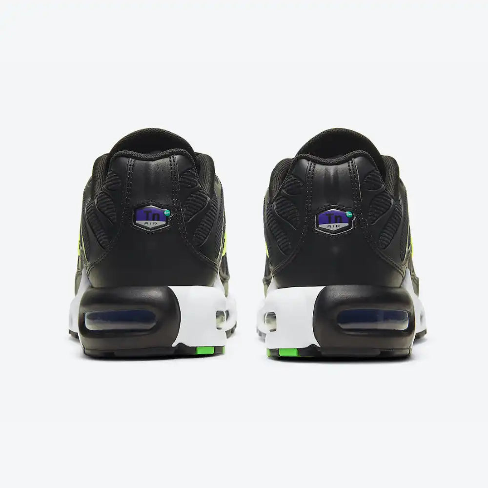 Nike Air Max Plus Corduroy - DRIP DOS ARTISTAS 