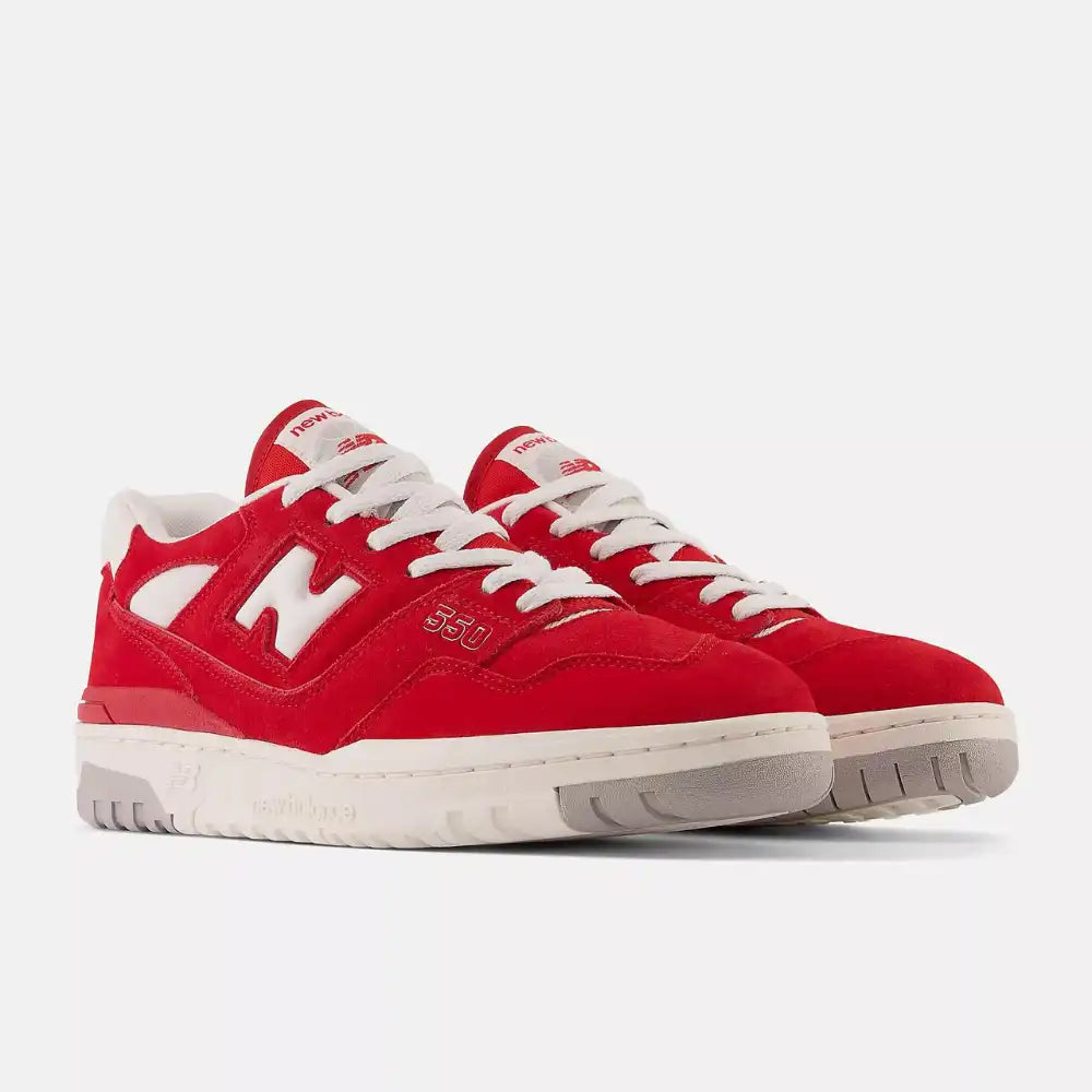 New Balance 550 Suede Pack Team Red - DRIP DOS ARTISTAS 