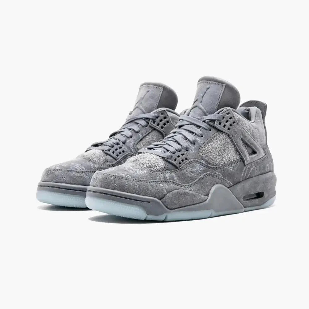 KAWS x Air Jordan 4 Retro Cool Grey - DRIP DOS ARTISTAS 