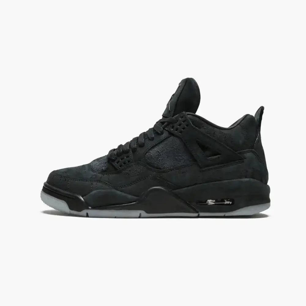 KAWS x Air Jordan 4 Retro Black - DRIP DOS ARTISTAS 