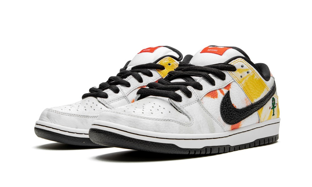 Nike SB Dunk Low Raygun Tie-Dye White - DRIP DOS ARTISTAS 