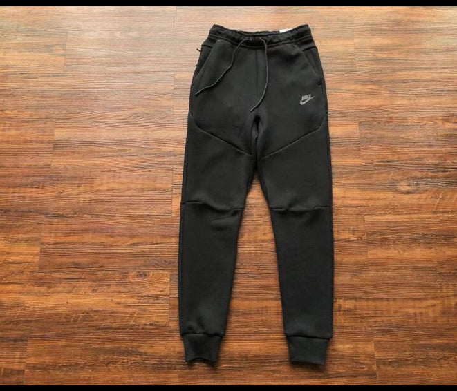 Calça Nike Tech Fleece Preta