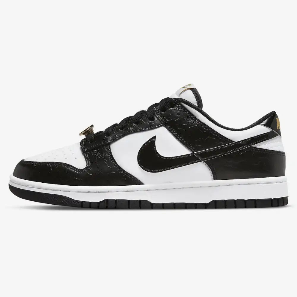 Nike Dunk Low Black World Champ - DRIP DOS ARTISTAS 