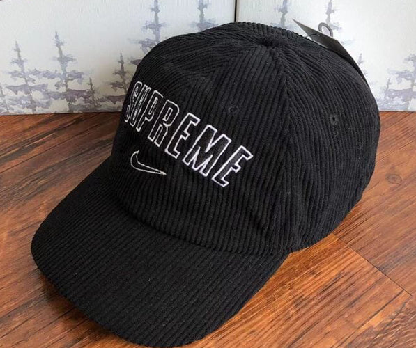 Boné Supreme x Nike Arc