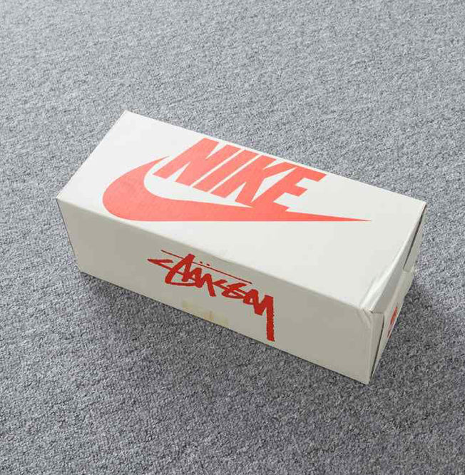 Nike Benassi × Stussy Slide