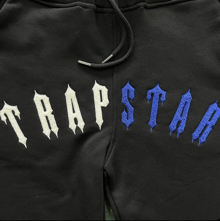 Conjunto Trapstar Irongate Arch Chenille Short Set