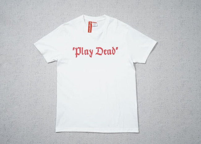 Camiseta Supreme "Play Dead"