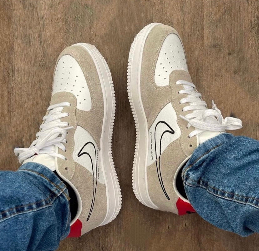 AIR FORCE 1 CAMURÇA VERMELHO