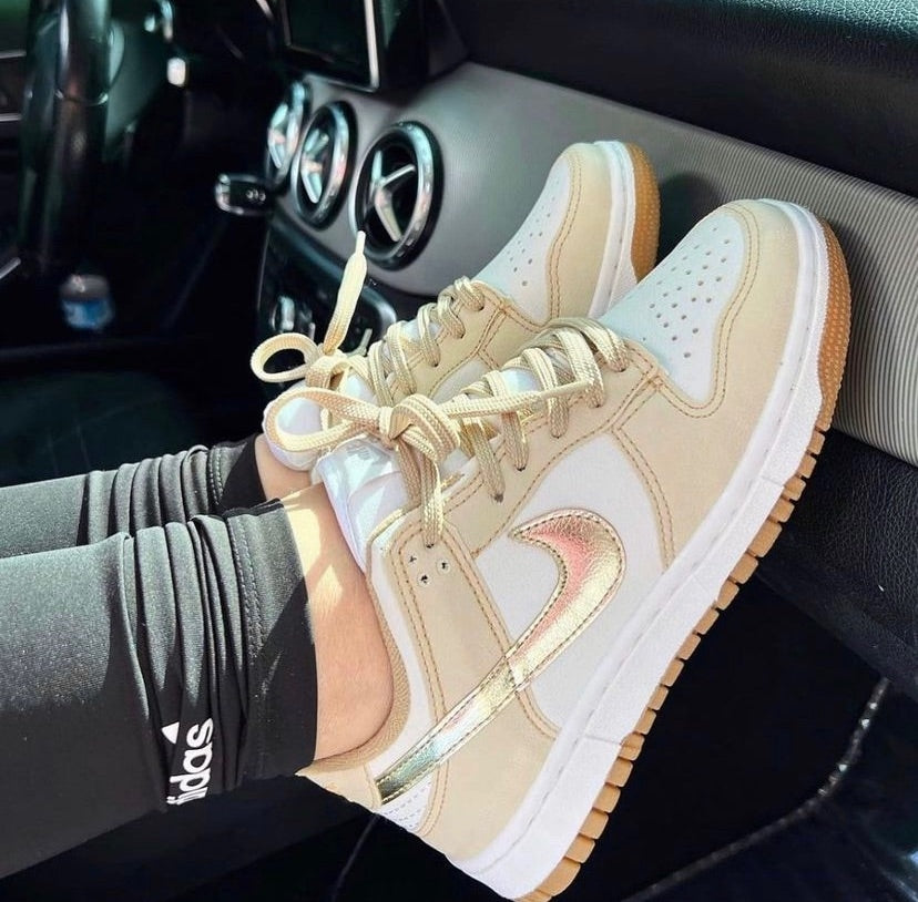 DUNK LOW BRANCO GOLD