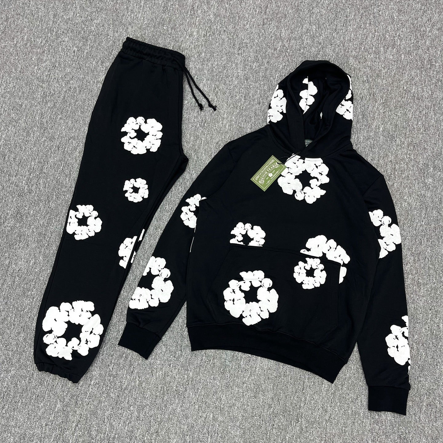 CONJUNTO DENIM TEARS