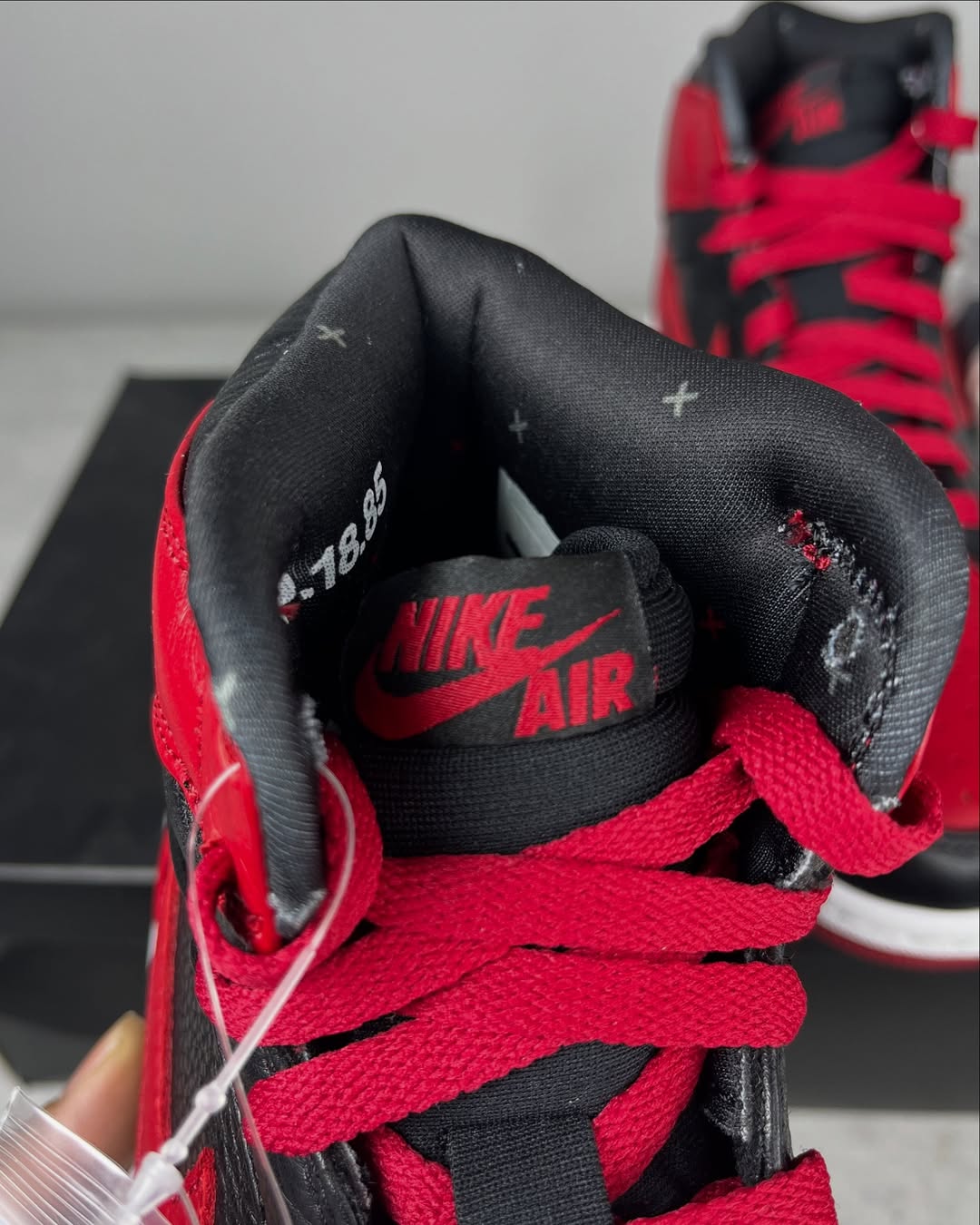 OFERTA LIMITADA - Nike AJ1 Retro Bred (Banned)