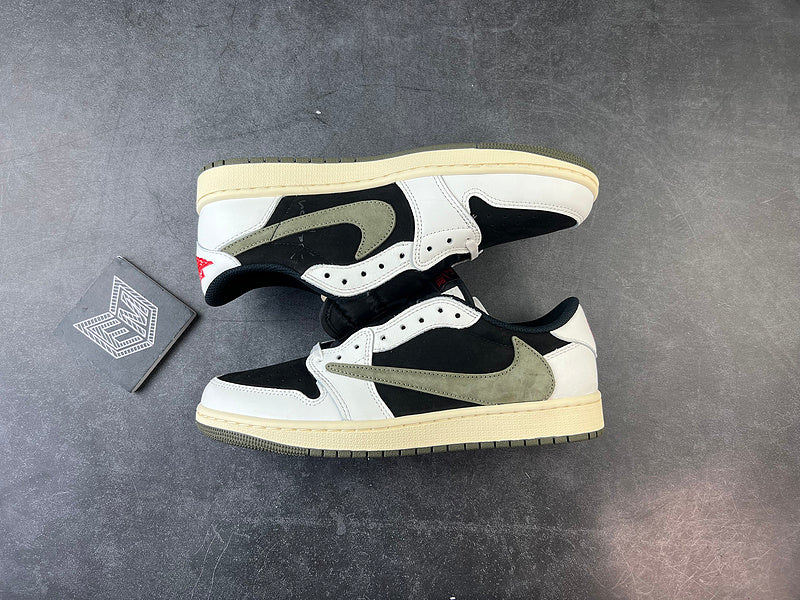 Jordan 1 Retro Low OG SP Travis Scott Olive (Womens) - DRIP DOS ARTISTAS 