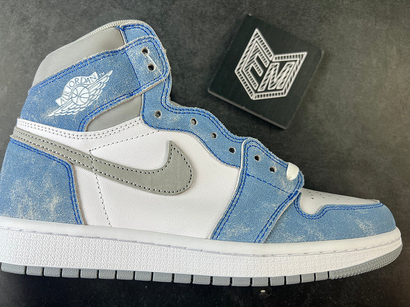 Air Jordan 1 Retro High OG Hyper Royal - DRIP DOS ARTISTAS 
