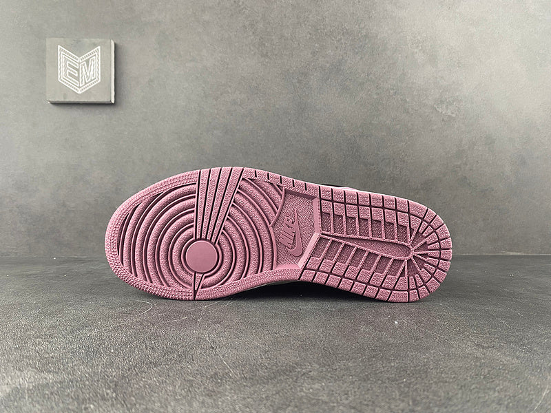 Jordan 1 Mid SE Light Mulberry - DRIP DOS ARTISTAS 