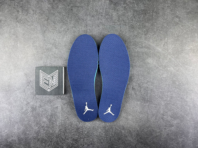 Air Jordan 1 Mid SE Seahawks (Women's) - DRIP DOS ARTISTAS 