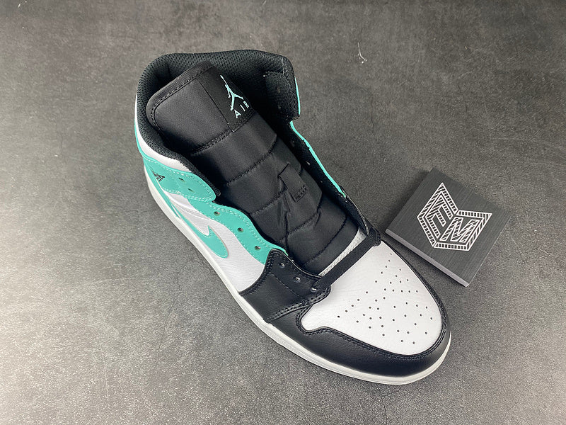 Jordan 1 Mid Tropical Twist Igloo - DRIP DOS ARTISTAS 