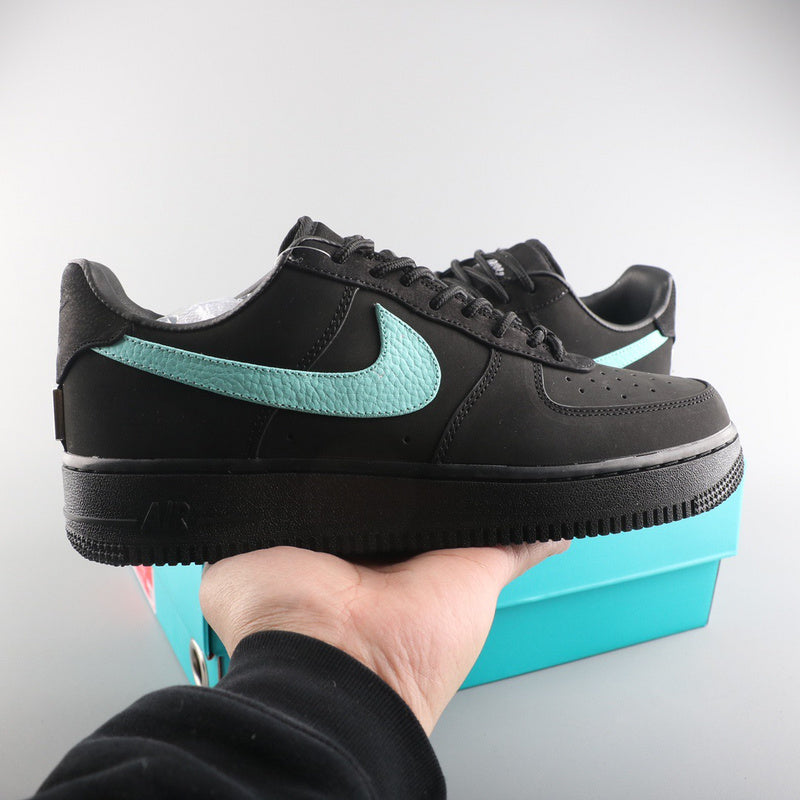 Tiffany e Co. x Nike Air Force 1 Low - DRIP DOS ARTISTAS 